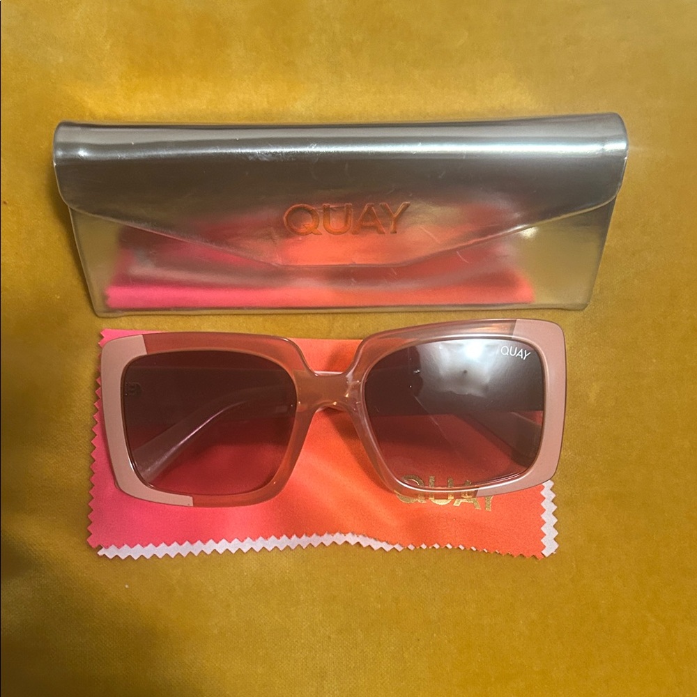 Quay Australia Blush Sunglasses with Silver Case